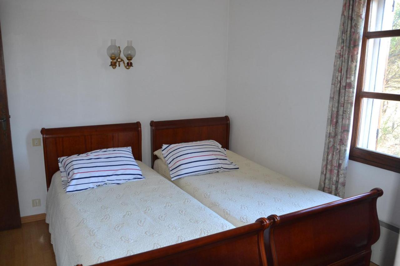 Les Vallons Holiday Home Lioux Екстер'єр фото